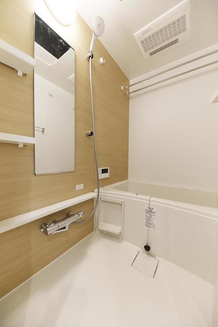 バス・シャワールーム　※写真は同タイプ住戸です。