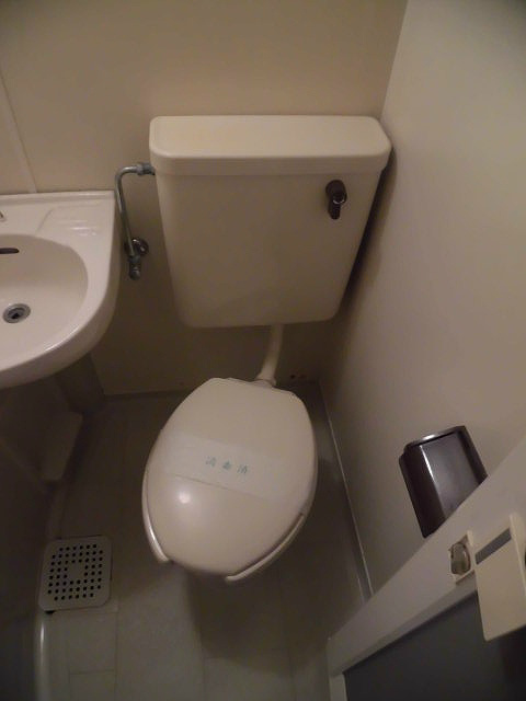 トイレ　浴室にトイレあり