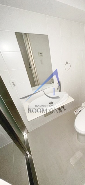 洗面設備　独立洗面台です。