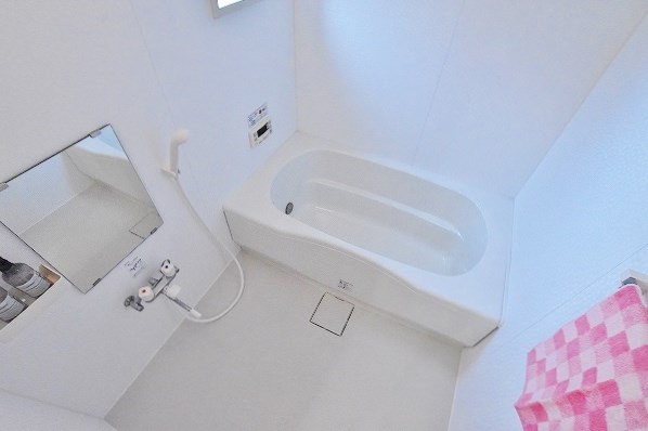 バス・シャワールーム　★オートバス／追い焚き機能★