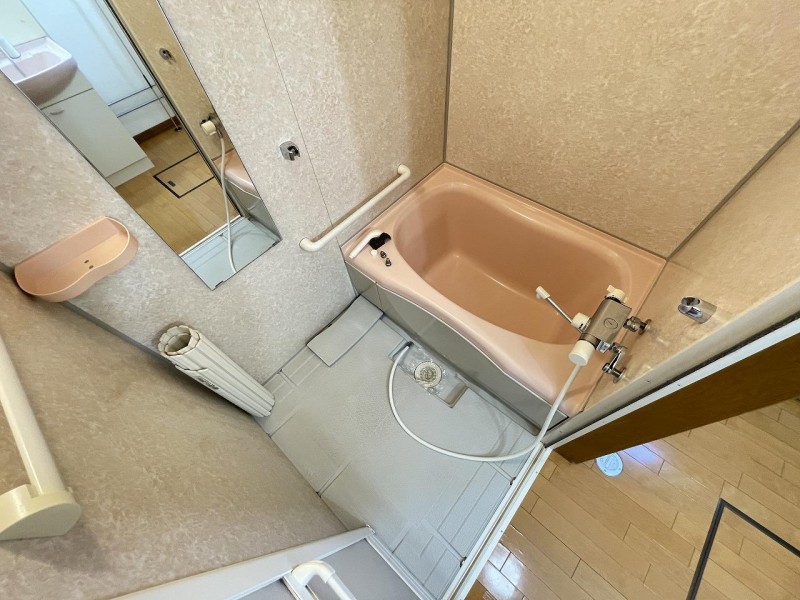 バス・シャワールーム　浴室