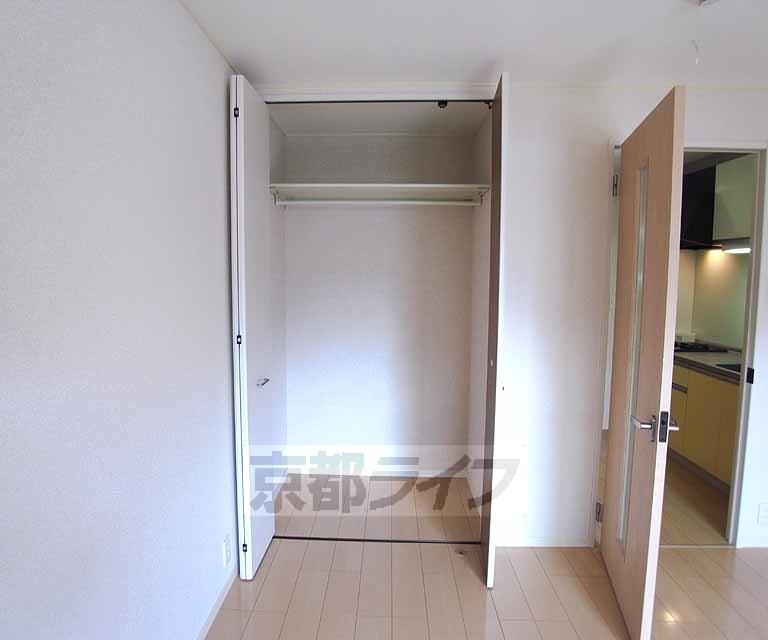 収納　大きめ、ロングコートもバッチリ収納です