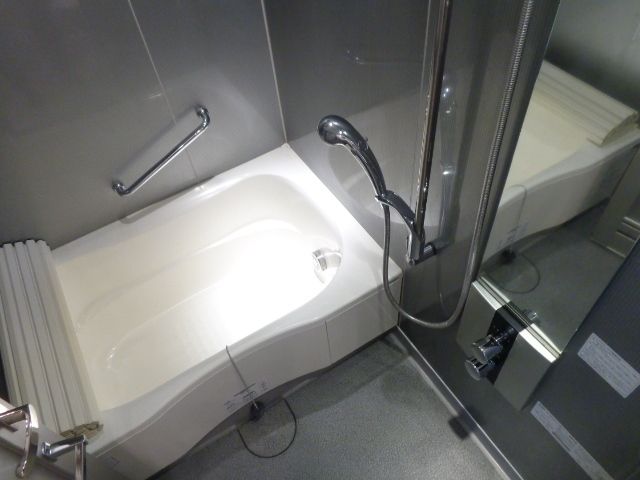 バス・シャワールーム　浴室