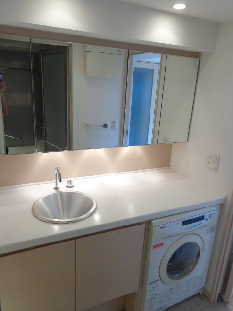 洗面設備　独立洗面台