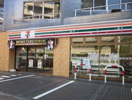 コンビニ　セブンイレブン高田馬場小滝橋店（コンビニ）まで172m