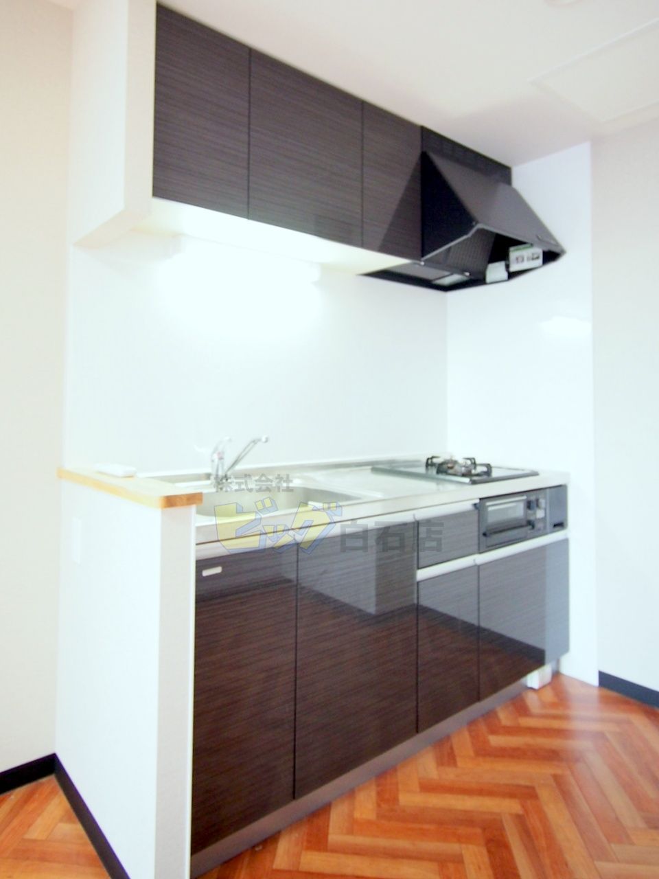 キッチン　人気の対面式システムキッチンです♪