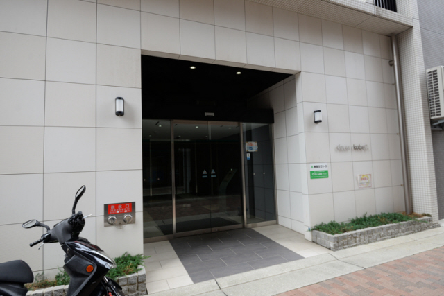 エントランス　建物の内部です