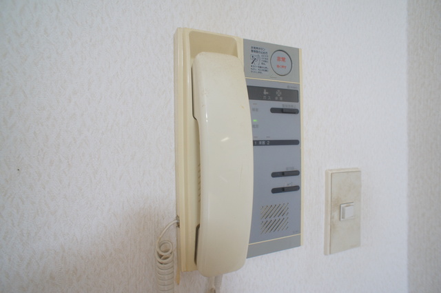セキュリティ　来客時に便利なインターホン☆