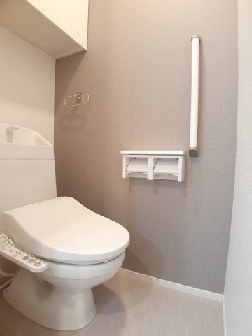 トイレ　落ち着いたトイレです