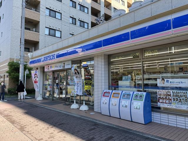 コンビニ　ローソンストア１００（コンビニ）まで371m