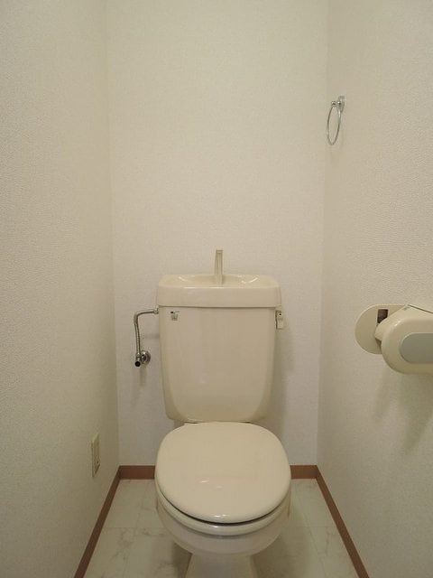 トイレ　他号室参考画像