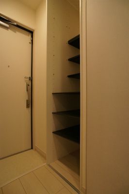 玄関　☆広々とした玄関☆