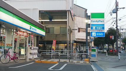 コンビニ　ファミリーマート八幡屋商店街西店（コンビニ）まで276m