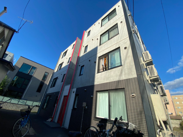 建物外観　札幌市中央区南８条西「ＫＯＫＯＭＯ南８条」