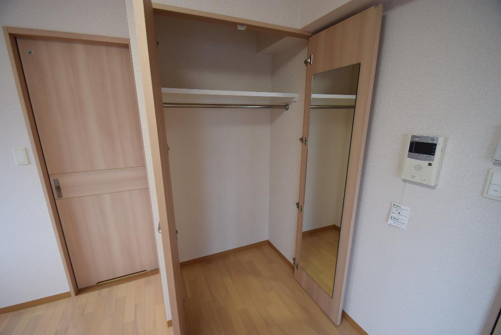 収納　クローゼット