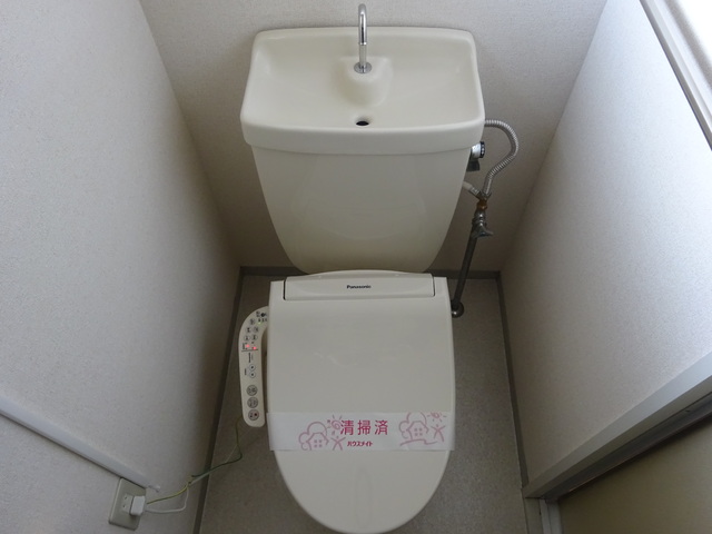 トイレ　洗浄機能付きトイレ※同タイプ参考写真