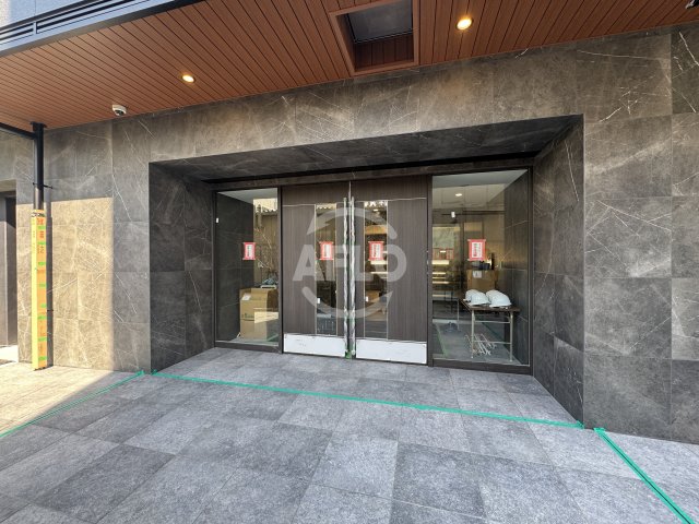 エントランス　プレサンス九条グランデリーヴ　エントランス