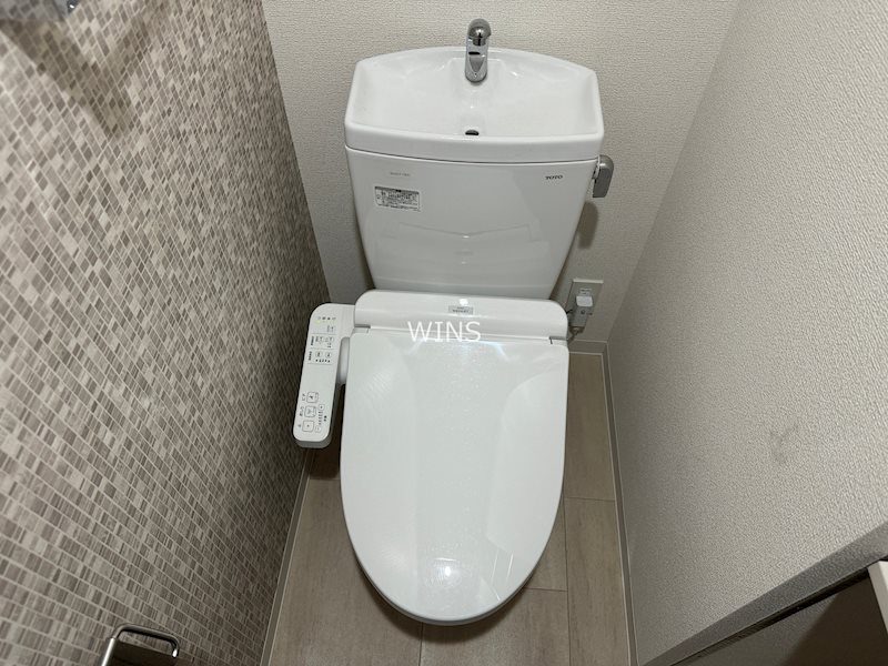 トイレ　別部屋参考写真です