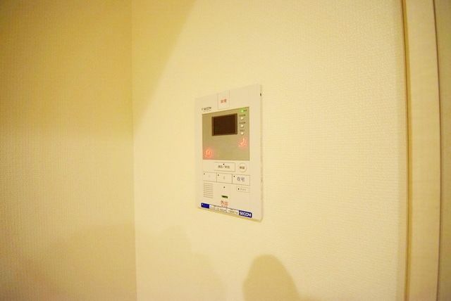 セキュリティ　★★安心のモニターホン実装★★