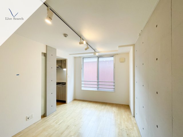居室・リビング　※写真は同じマンションの違う部屋のものになります。