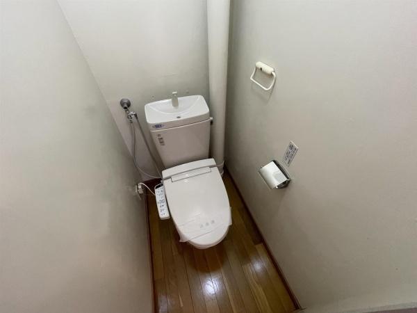 壱岐ビルのトイレ写真