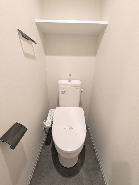 トイレ　別部屋同仕様タイプ