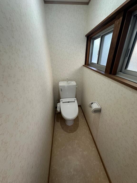 小崎貸家のトイレ写真