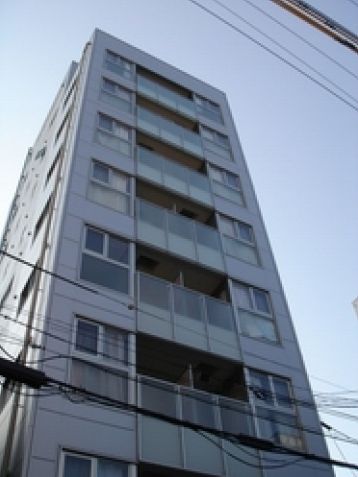 岡山市北区丸の内のマンションの建物外観