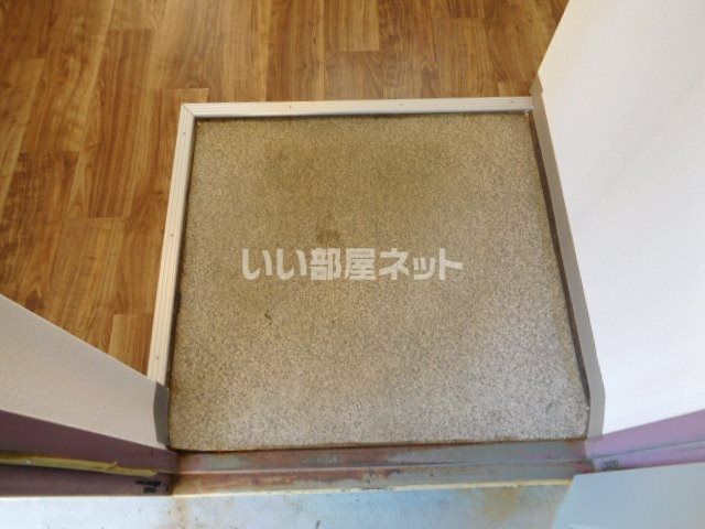 【掛川市大渕のマンションの玄関】