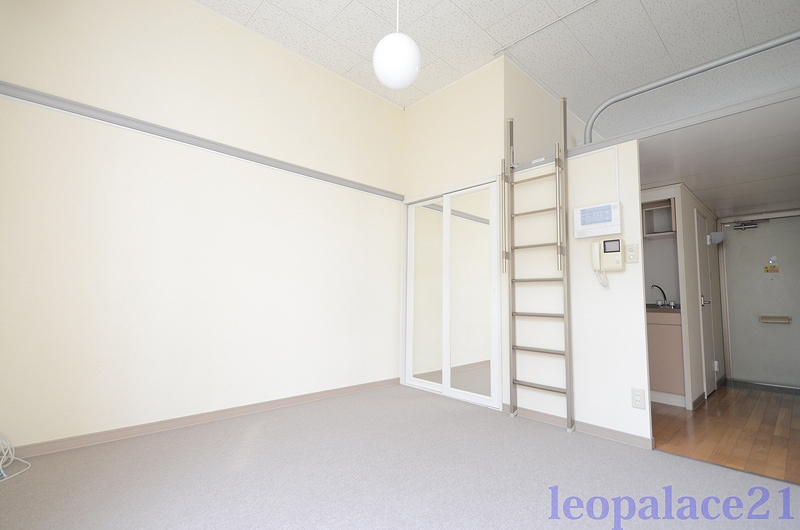 居室・リビング　ご自身の家具家電が使えるお部屋♪