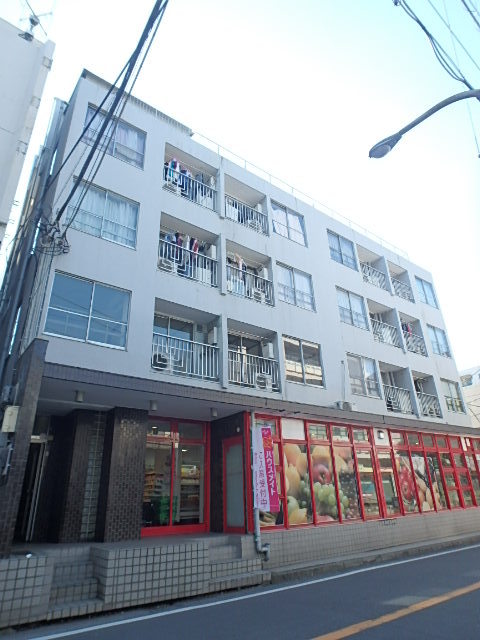横浜市西区岡野のマンションの建物外観