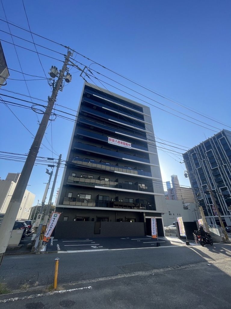 【北九州市小倉北区紺屋町のマンションの建物外観】