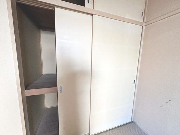 収納　奥行のある押入