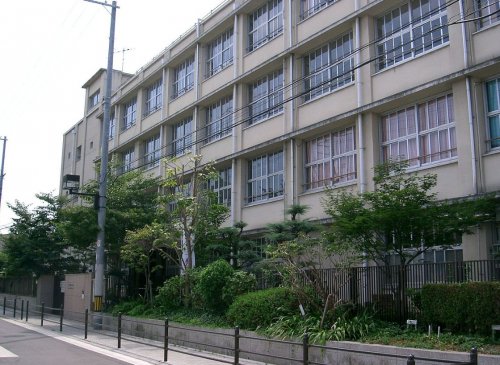 【大阪市住吉区遠里小野のアパートの小学校】