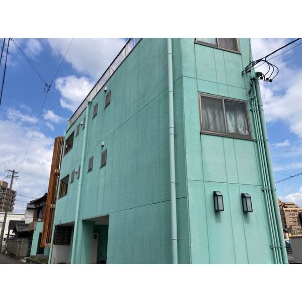 【トウシュンマンションの建物外観】