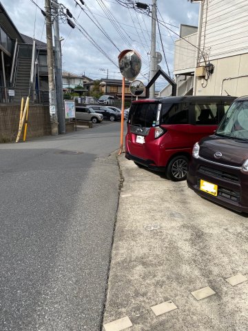 【ハイデルベルグ幕張本郷の駐車場】