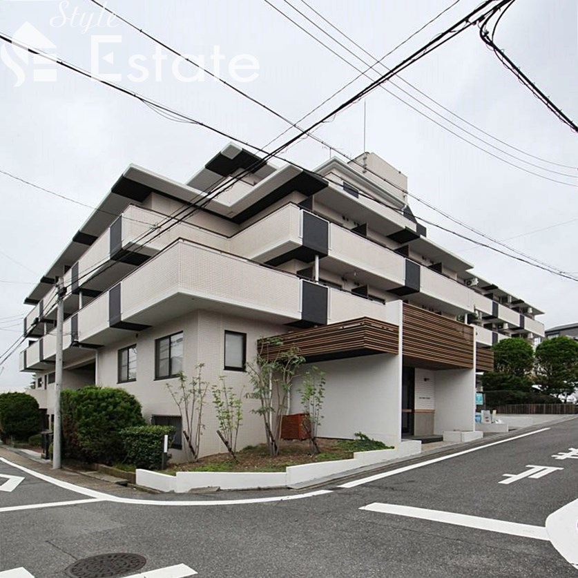 名古屋市天白区八事天道のマンションの建物外観