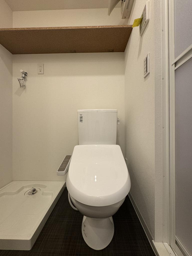 トイレ　コンパクトな水回り