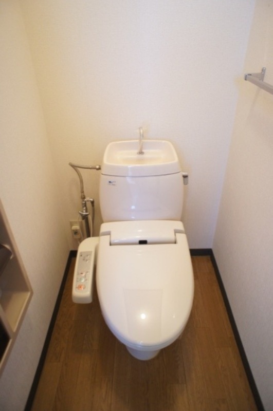 トイレ　図面と現状に相違がある場合には現状を優先