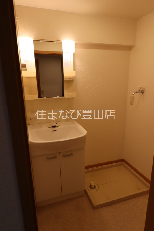 洗面設備　同型別部屋写真