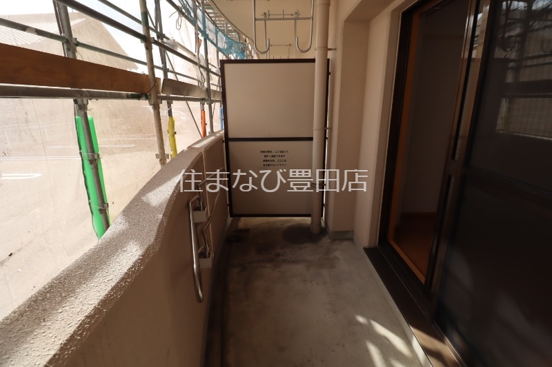 バルコニー　同型別部屋写真