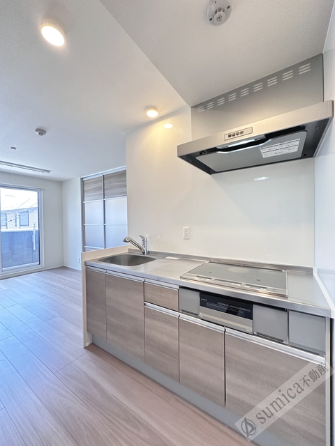 キッチン　ＩＨ３口コンロ完備♪