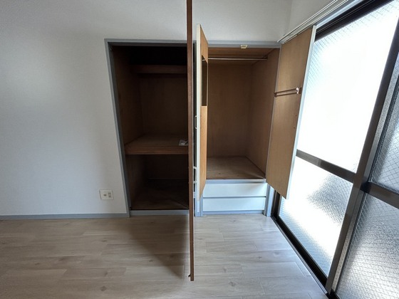 収納　※別部屋の写真です