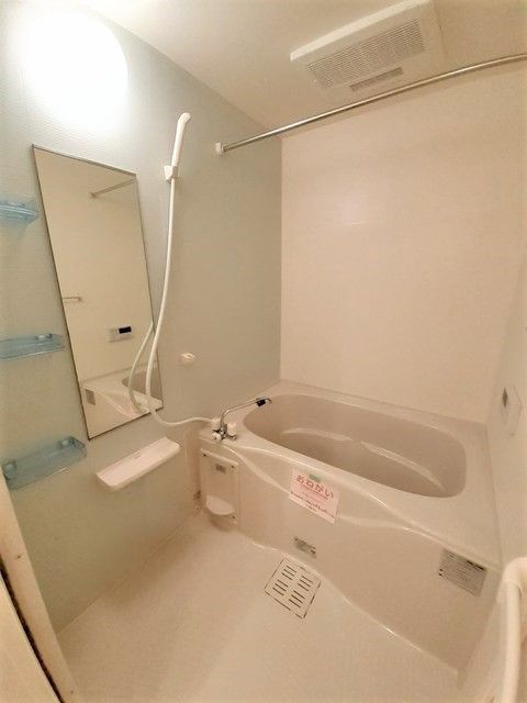 高松琴平電鉄長尾線 元山駅 徒歩13分 2階建 築14年の風呂写真