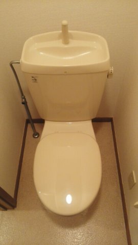 トイレ　シンプルで使いやすいトイレです