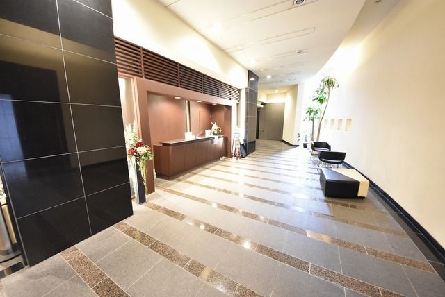 エントランス　エントランス