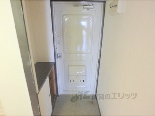 玄関　ダイニングキッチン