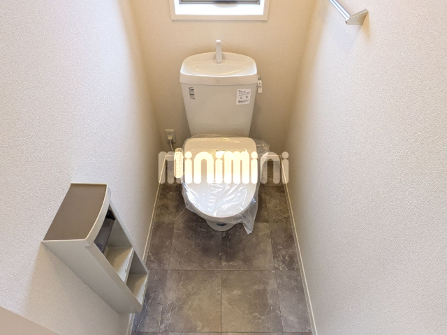 トイレ　シャワー洗浄便座付きトイレ