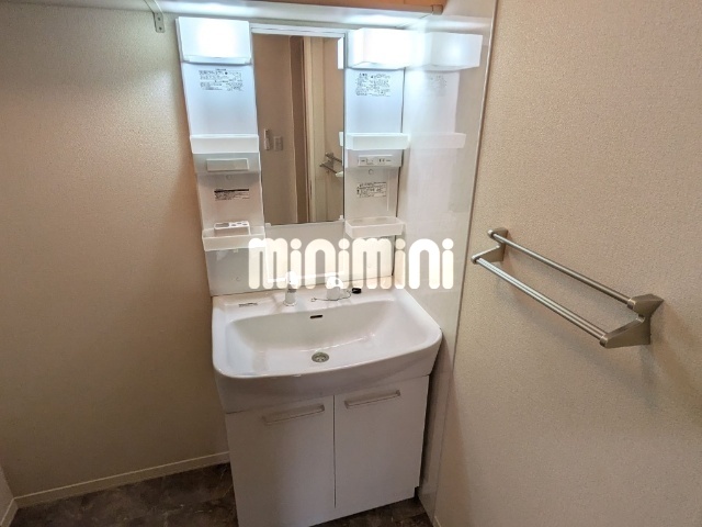 洗面設備　洗髪洗面化粧台