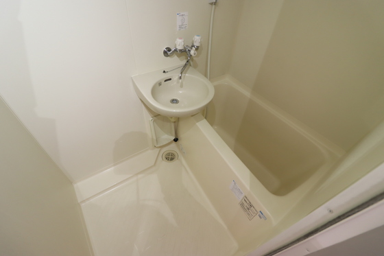 バス・シャワールーム　※別号室の写真です。